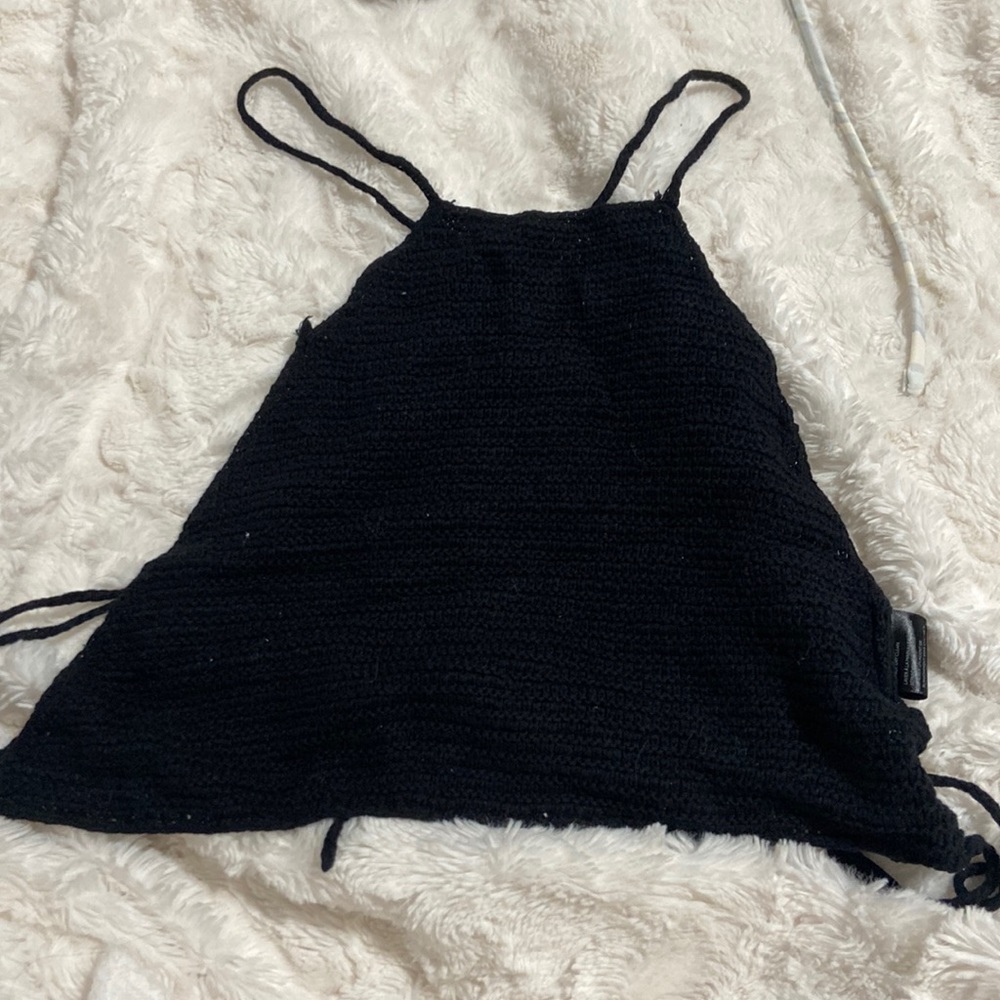 CUTE BACKLESS TOP!!!